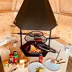 Z Antresolą Igły I Szyszki *