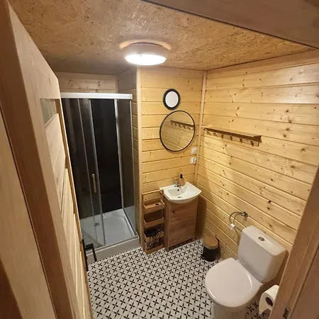 Z Antresola Igly I Szyszki Jeleniewo (Warmian-Masurian)