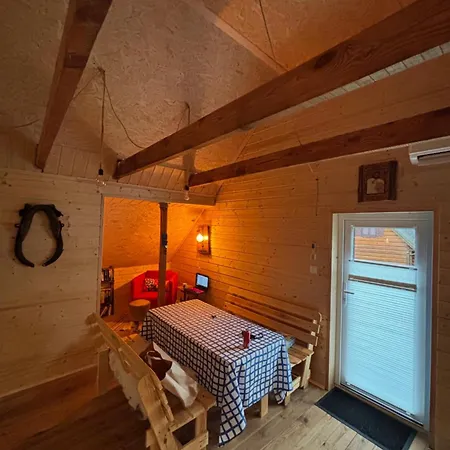 Z Antresola Igly I Szyszki *